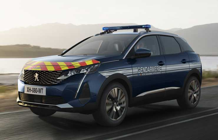 PEUGEOT 3008 HYBRIDE 225 de la Gendarmerie