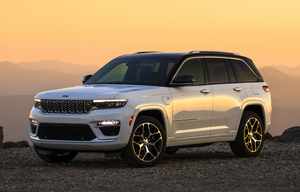 Jeep Grand Cherokee : hybride rechargeable pour subsister