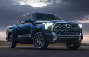 Un peu d'hybride dans l'énorme Toyota Tundra