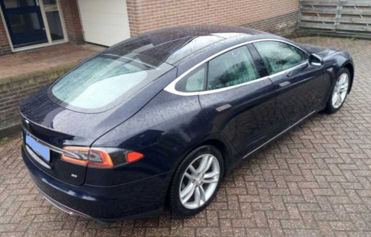 Tesla Model S