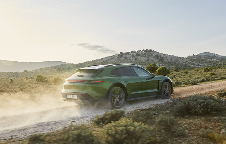Porsche taycan Cross Turismo