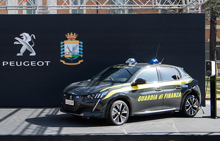 Peugeot e-208 électrique de la Guardia di Finanza italienne