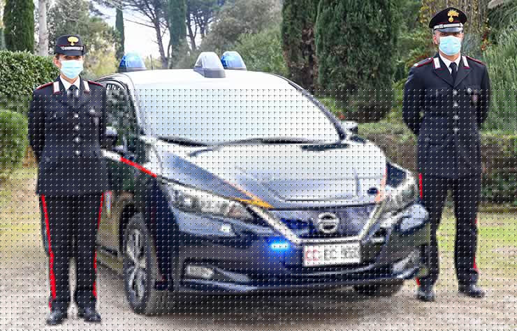 Nissan Leaf électrique des carbinieri