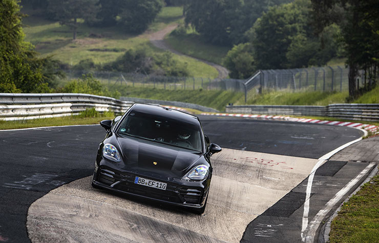 Porsche Panamera Turbo au Nurburgring