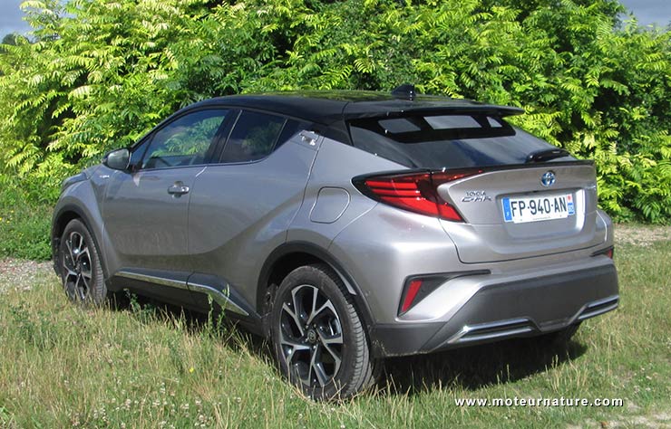 Toyota C-HR hybride 184 ch