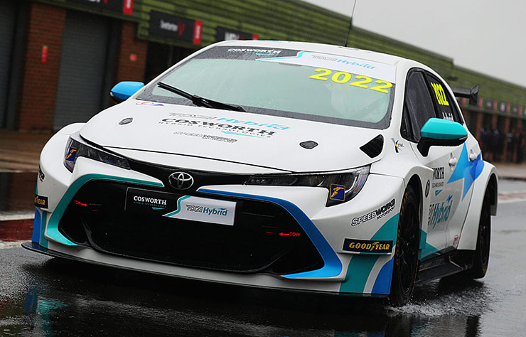 Toyota Corolla hybride de compétition par Cosworth