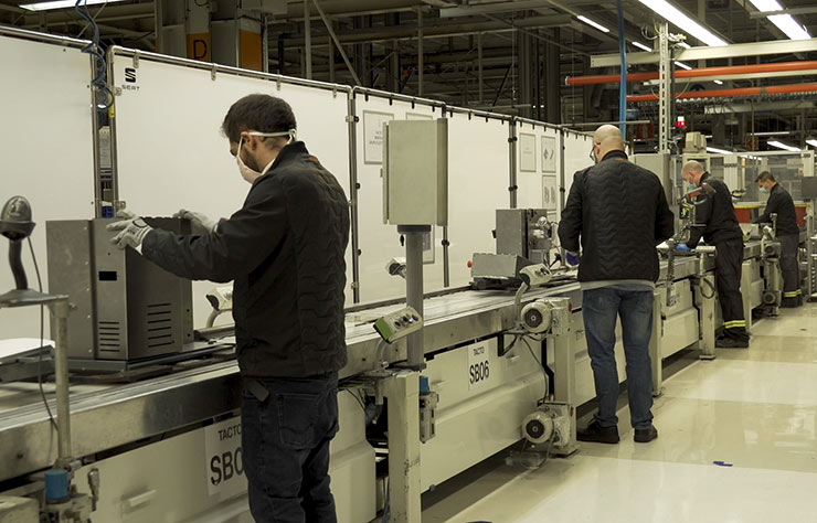 Production de respirateurs artificiels chez Seat à l'usine de Martorell