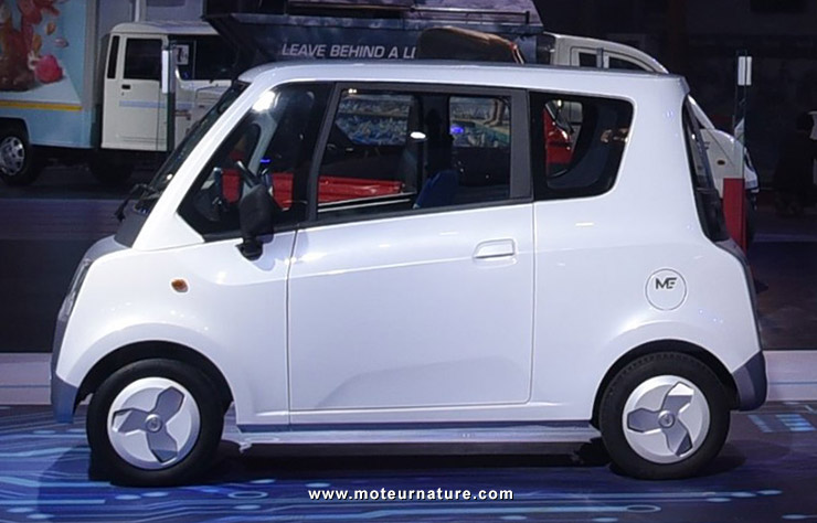 Mahindra Atom
