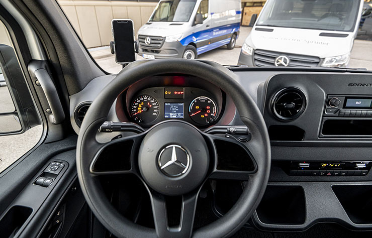 Fourgon Mercedes eSprinter électrique