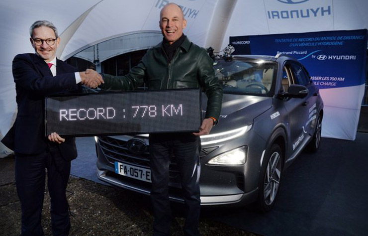 Bertrand Piccard et la Hyundai Nexo à hydrogène