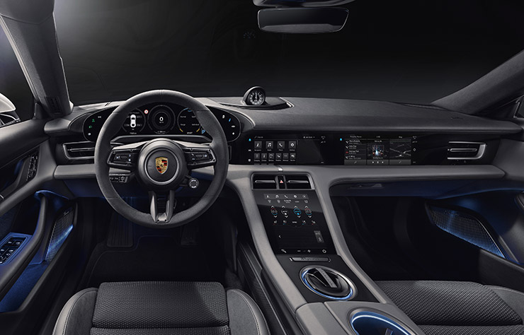 Tableau de bord de la Porsche Taycan électrique