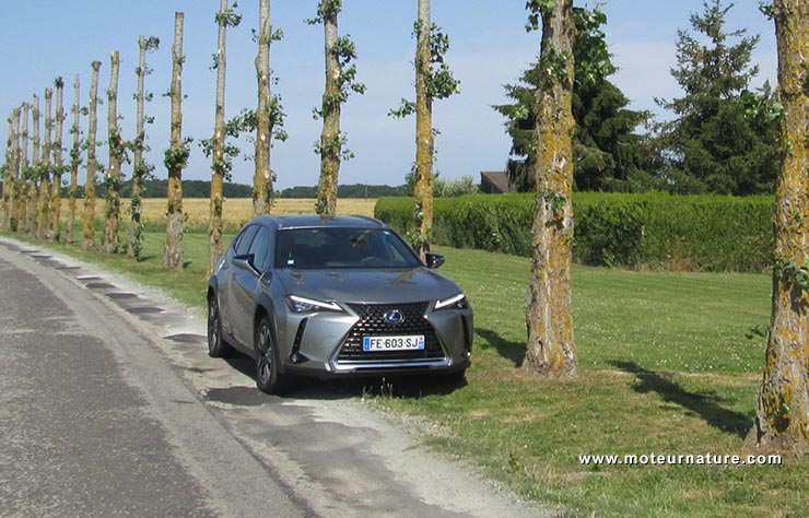 Lexus UX250h hybride