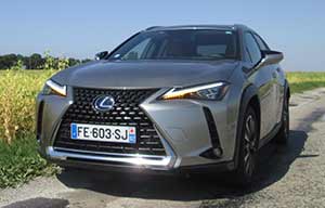 Lexus UX250h - Essai détaillé d'un crossover des villes