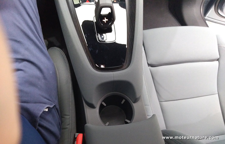 Berline électrique Polestar 2