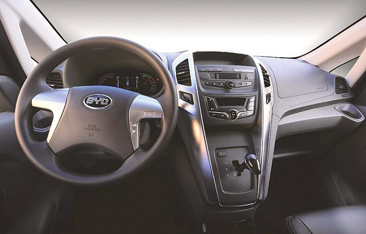 Fourgonnette électrique BYD T3