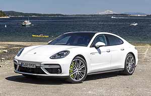 La Porsche Panamera Turbo S E-Hybrid affirme sa supériorité