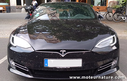 Tesla Model S