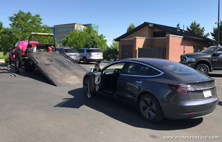 Tesla Model 3 en panne