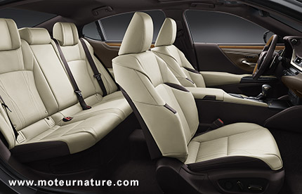 Lexus ES300h