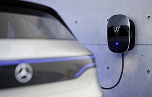 Mercedes vend une wallbox 22 kW pour la maison