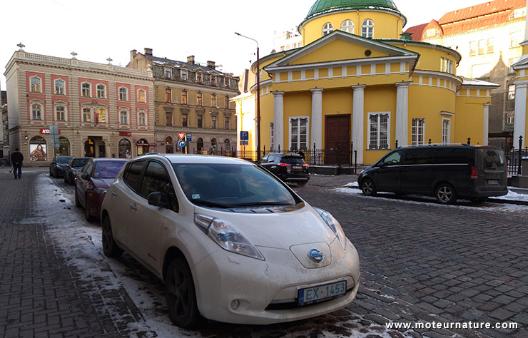 Nissan Leaf à Riga