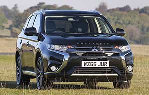 Le Mitsubishi Outlander PHEV a battu la Zoé et la Leaf