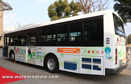 Autobus électrique japonais