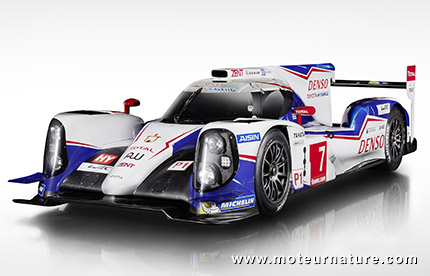 Un peu de la Toyota TS040 dans la prochaine Prius