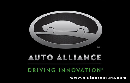 Logo Auto Alliance