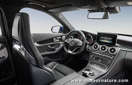 Mercedes C63 AMG, la plus sobre des super berlines