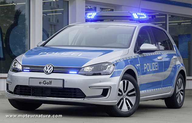 Volkswagen e-Golf de police