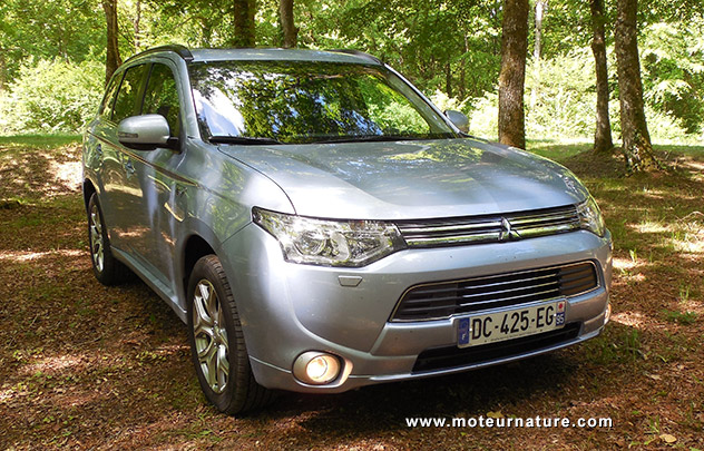 Mitsubishi Outlander PHEV hybride rechargeable