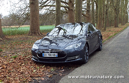 Tesla Model S P90D