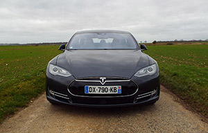 Tesla Model S P90D