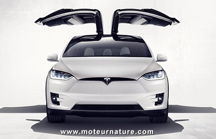 Une version de base pour la Tesla Model X