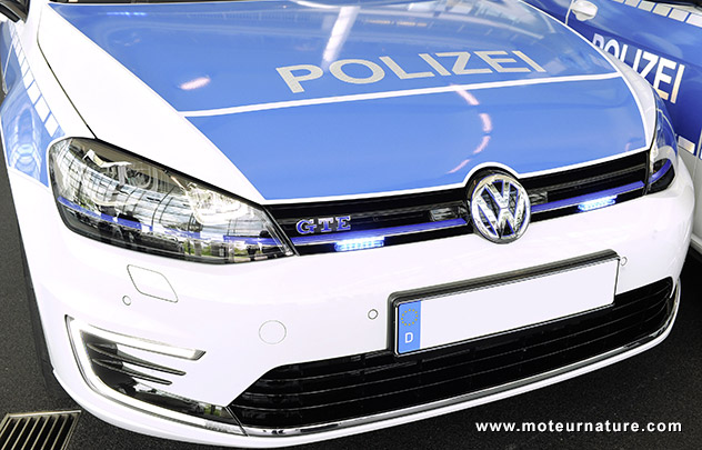 La Volkswagen Golf GTE appréciée... Par la police