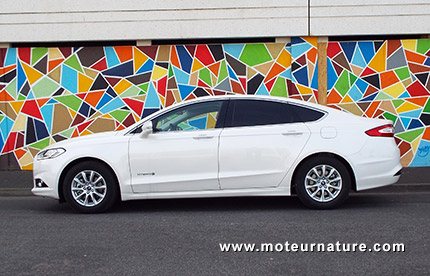 Ford Mondeo hybride