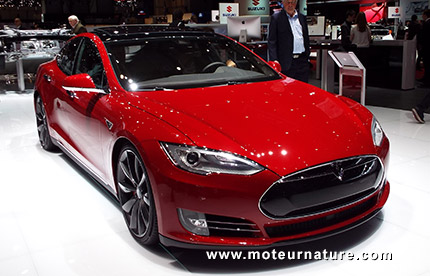 Tesla a livré plus de 10 000 voitures au premier trimestre