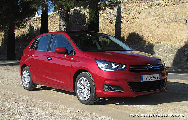 Citroën C4 BlueHDi 120 Shine