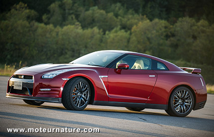 Officiel : la prochaine Nissan GT-R sera hybride