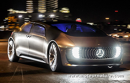 Mercedes F 015 Luxury in Motion