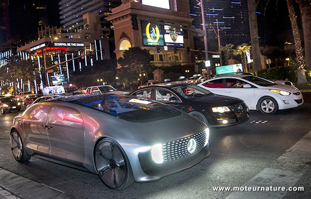 Mercedes F 015 Luxury in Motion