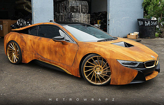 BMW i8 finition rouille