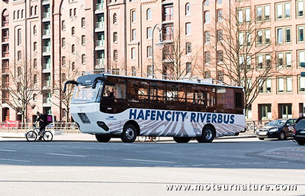 Autobus amphibie
