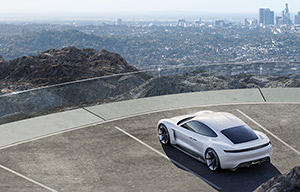 Porsche essence ou électrique : toujours l'exemple à suivre