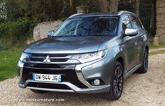 Les roues vertes de MoteurNature : Mitsubishi Outlander PHEV