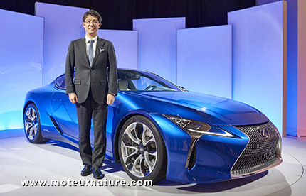 La Lexus LC 500h se dévoile petit à petit