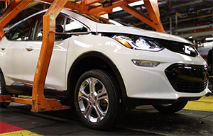 Avant la Model 3 : la Chevrolet Bolt déjà en préproduction