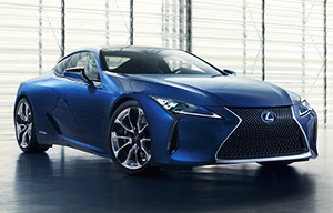 LC 500h : Lexus change de stratégie