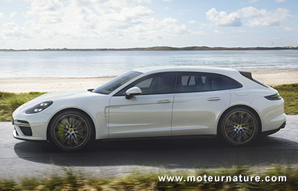 Porsche Panamera Turbo S E-Hybrid Sport Turismo